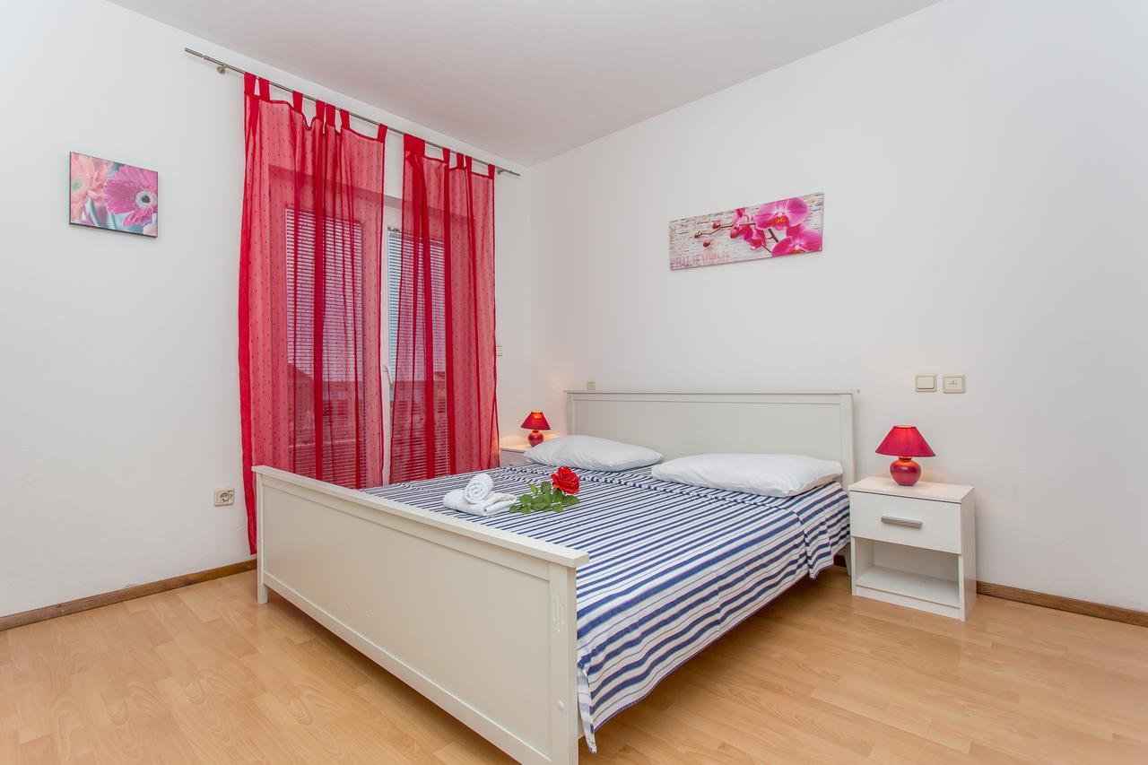Apartments Grepo Sljeme Makarska Exterior photo